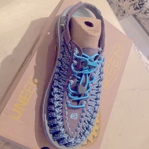 New in box Keen Capri/Camo sport hiking shoes